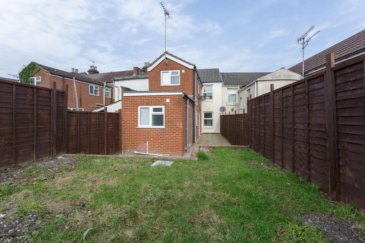 Blackberry - Stylish Self-Contained Flats In Soton City Centre Southampton Exteriör bild