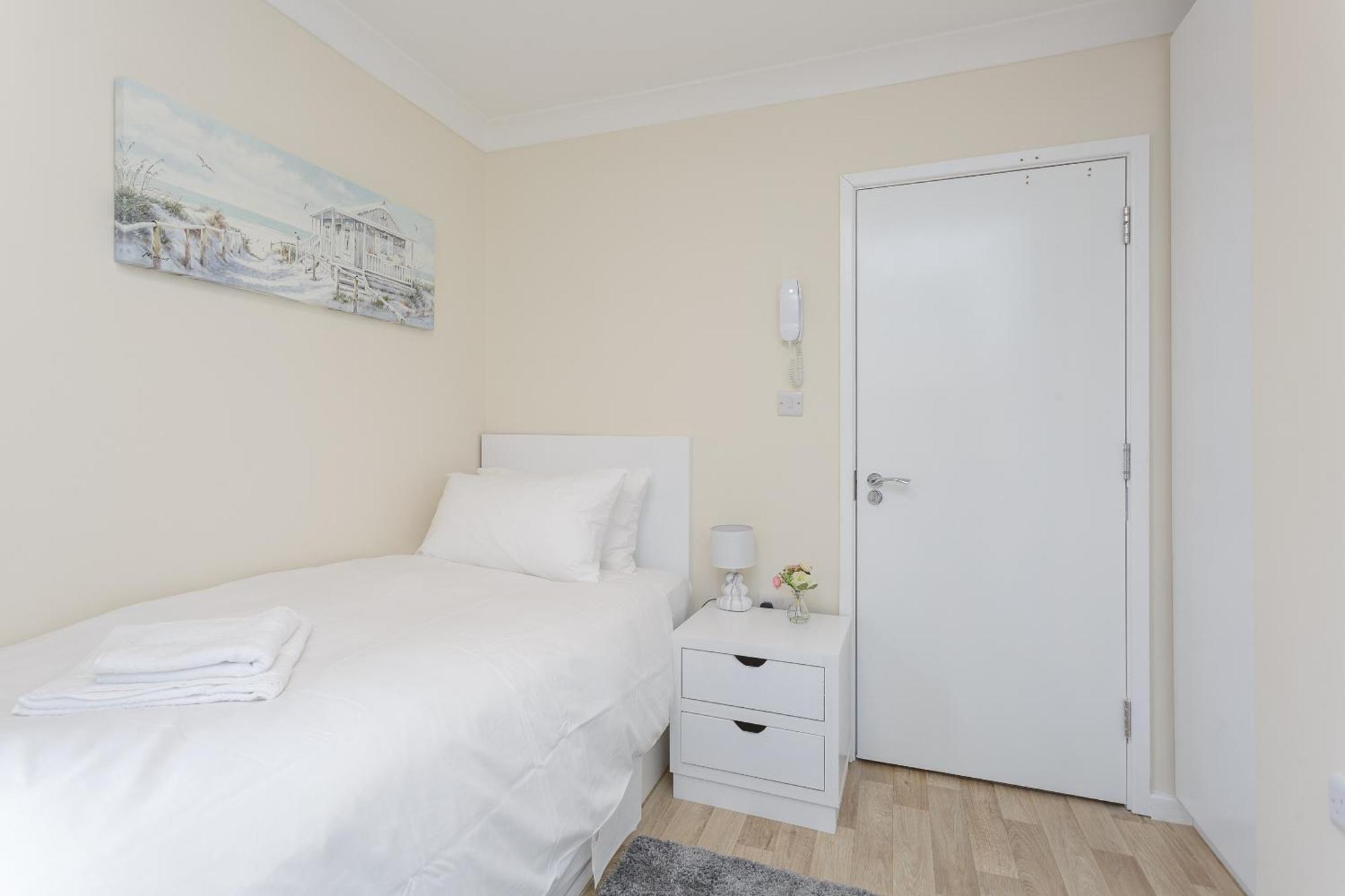 Blackberry - Stylish Self-Contained Flats In Soton City Centre Southampton Rum bild