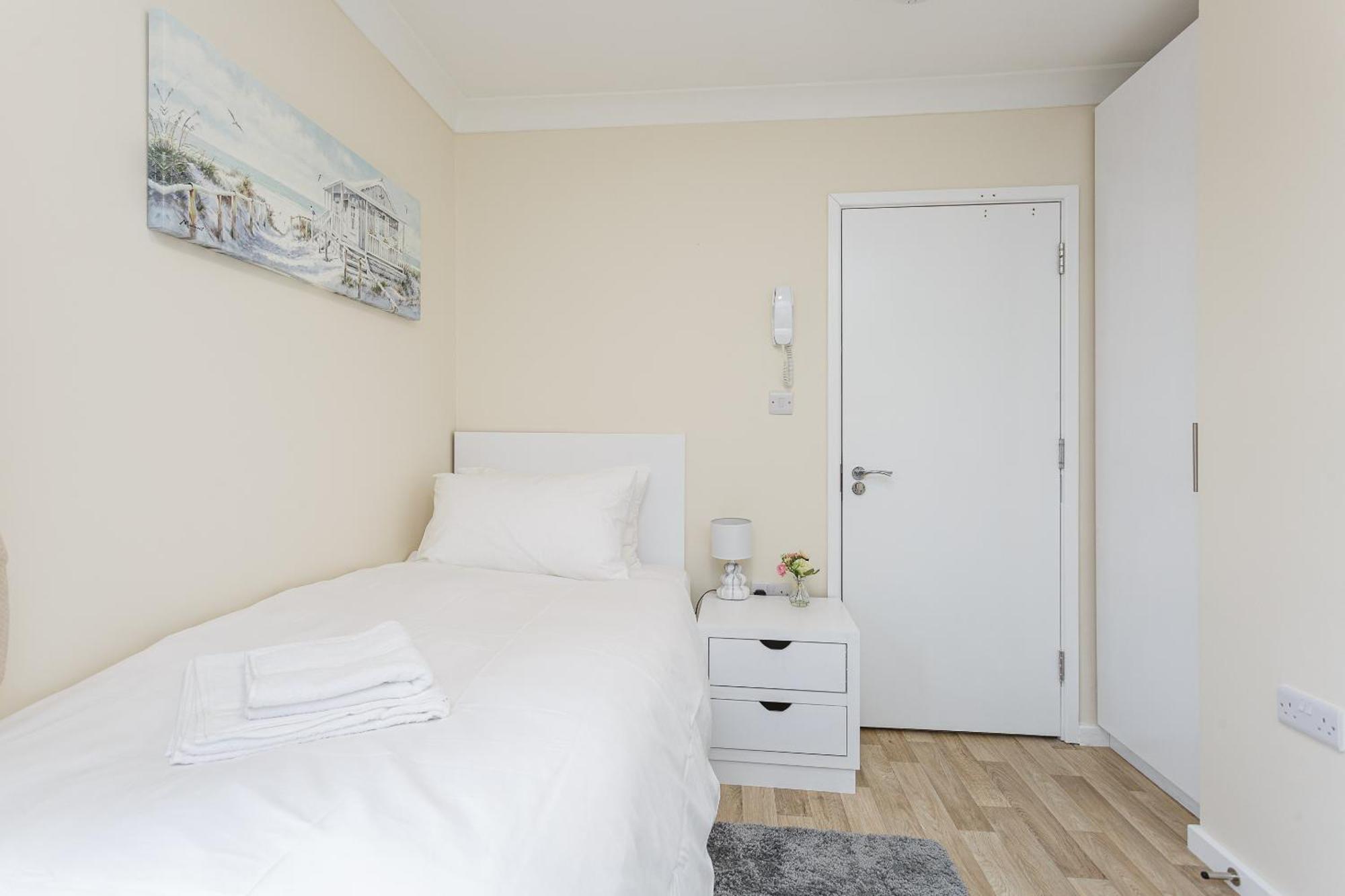 Blackberry - Stylish Self-Contained Flats In Soton City Centre Southampton Rum bild