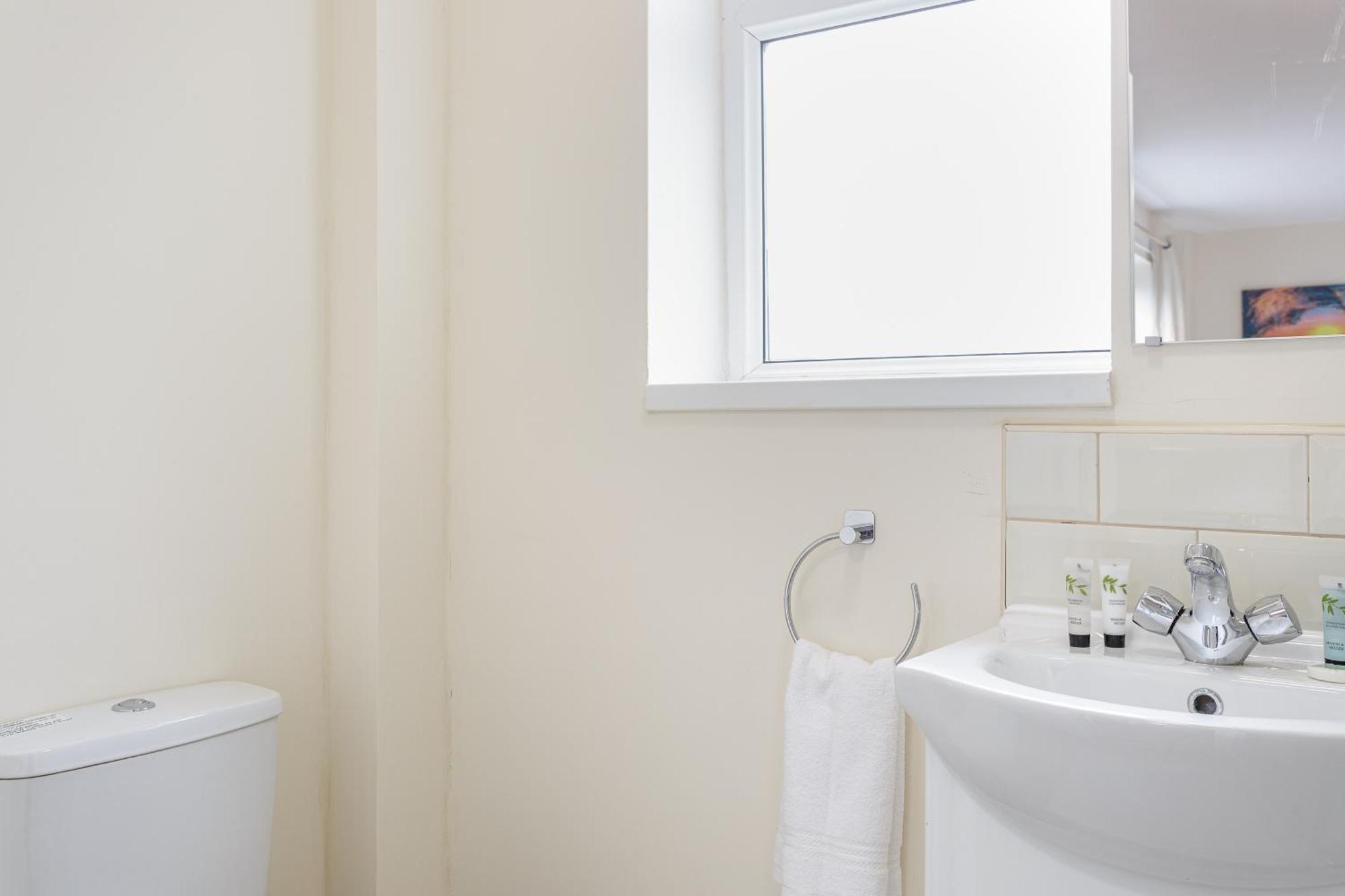Blackberry - Stylish Self-Contained Flats In Soton City Centre Southampton Rum bild